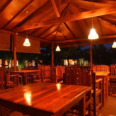 Prime Surfers Bungalow Аругам Экстерьер фото